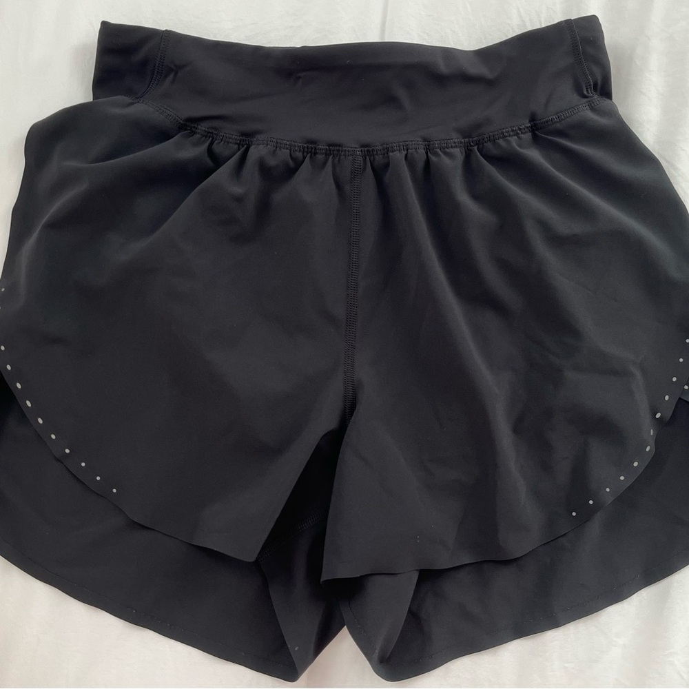 Lululemon Fast and Free High-Rise Classic-Fit Split Short 3" - Size 4 - Black